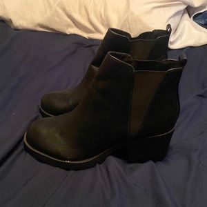 Soda boots for women